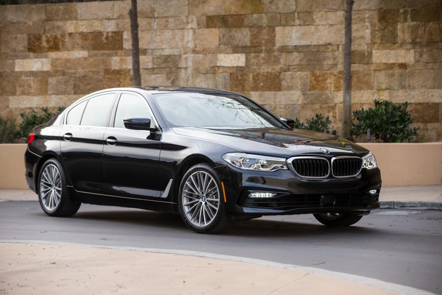  BMW 530i Sedan Sport Line 2017 года  (NA) (фото 9 из 10)